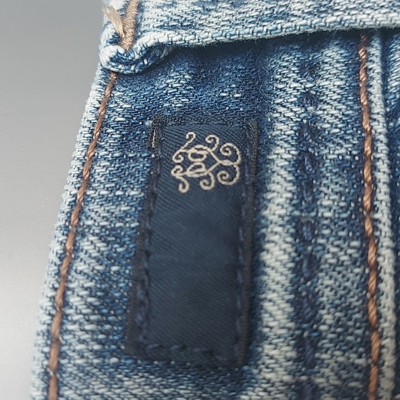 Jessica Simpson Jean Shorts - Picture 6 of 8